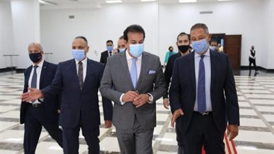 بالصور .. تعرف على مشروع تصنيع المواد الخام لمكافحة كورونا فى مراكز الأبحاث المصرية