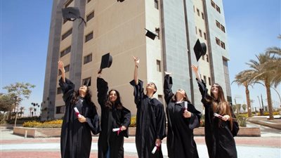 غدا .. مؤسسة الجامعات الكندية بالعاصمة الإدارية تحتفل بتخريج الدفعة الأولى لجامعة جزيرة الأمير إدوارد (UPEI)