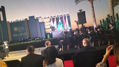 الرئيس السيسي يهنيء الجامعات الكندية بالعاصمة الإدارية بتخريج أول دفعة