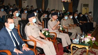 وزير الدفاع يشهد مناقشة البحث الرئيسى لأكاديمية ناصر العسكرية