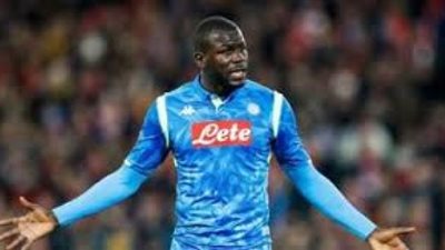 80 مليون يورو تقرب صخرة نابولي من عاصمة الأنوار