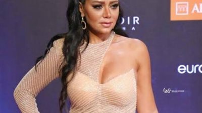 رانيا يوسف تتألق بإطلالة صيفية في أحدث ظهور لها