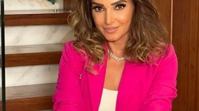 روجينا بإطلالة كلاسيكية جديدة فى أحدث جلسة تصوير