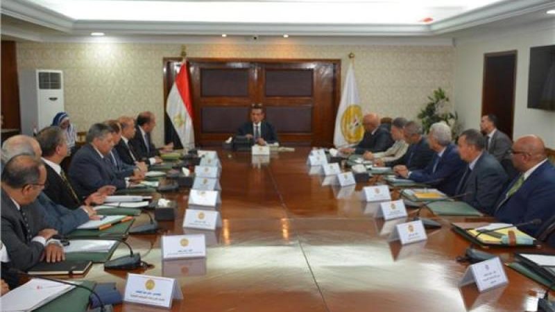 وزير التنمية المحلية