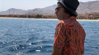 بالفيديو.. على ربيع يروج للسياحة المصرية على أنغام أغنية ”مصر جميلة”