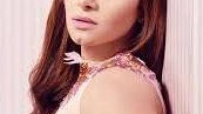 إنجى خطاب  تنضم لمسرحية فندق الاحلام ”مسرح كوم ”