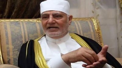 ما صحة حديث ”مَنْ لَمْ تَنْهَهُ صَلَاتُهُ عَنِ الْفَحْشَاءِ وَالْمُنْكَرِ فَلَا صَلَاة لَهُ”؟ المفتي الأسبق يرد