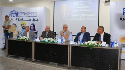 بالصور .. وزير التعليم العالي يتفقد كليات جامعة النهضة ببني سويف