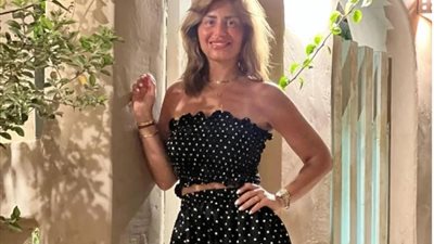 منة فضالى تستعرض جمالها فى أحدث جلسة تصوير