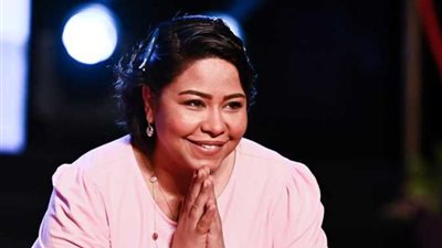 من 20 عام.. شيرين عبد الوهاب تكشف أسرار عن صداقتها بالشاعر أيمن بهجت قمر