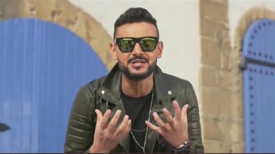 ”لا تخافوا.. ولكن هزروا”..رامز جلال يروج لفيلمه الجديد ”أحمد نوتر دام”