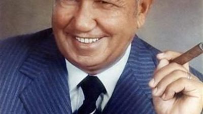 بعد قرار السيسى بإعادة مجلس إداراتها .. نرصد قصة صعود  ” المعلم ” عثمان أحمد عثمان مؤسس شركة المقاولون العرب