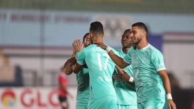 السولية يتقدم للأهلي بهدف في شباك نادي مصر في الشوط الأول