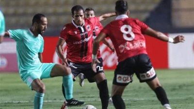 75 دقيقة.. اجايي يسجل الثالث للأهلي أمام نادي مصر