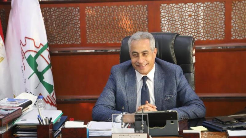 حسن شحاتة وزير القوى