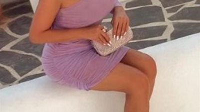 سامية الطرابلسي تخطف أنظار جمهورها بإطلالة جريئة