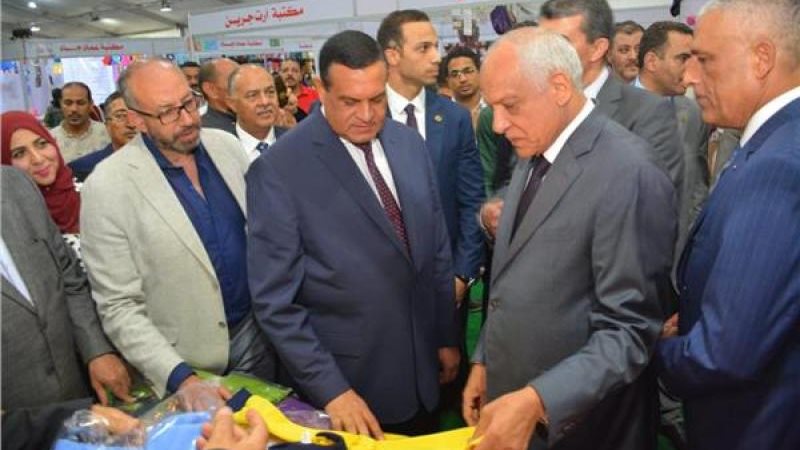 وزير التنمية المحلية