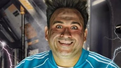 أكرم حسني يعود للمسرح من خلال ”حتى لا يعود الدكان”