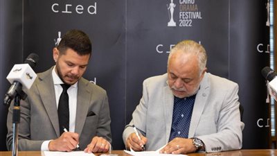 cred توقع عقد الرعاية البلاتيني لمهرجان القاهرة للدراما مع نقابة المهن التمثيلية