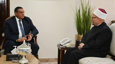 تفاصيل لقاء وزير التنمية المحلية ومفتي الجمهورية