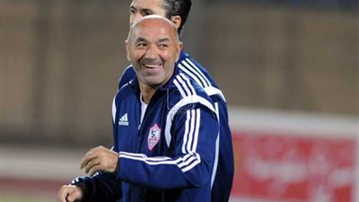 باتشيكو يراقب الديربي المغربي استعداداً لنصف النهائي الأفريقي