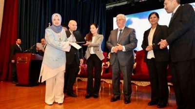 بحضور وزير التعليم العالي .. أكاديمية الشروق تحتفل بتخريج دفعة جديدة من طلابها