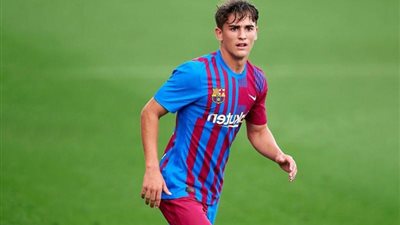 برشلونة يمدد عقد جافى رسميًا حتى 2026