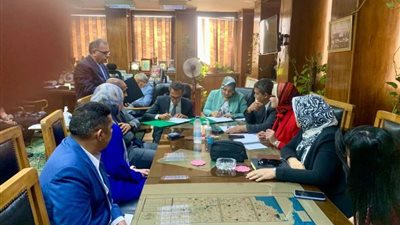 «نقل الكهرباء» توقع 4 عقود بـ800 مليون جنيه لتأمين التغذية للدلتا الجديدة