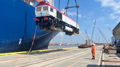 السكة الحديد تعلن وصول 3 جرارات PRL جديدة لتشغيل قطارات تالجو