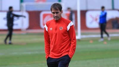 النادي الاهلي: فايلر مدرب ناجح.. لكننا نملك البديل