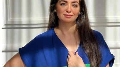 هبة مجدى بإطلالة رقيقة فى أحدث جلسة تصوير لها