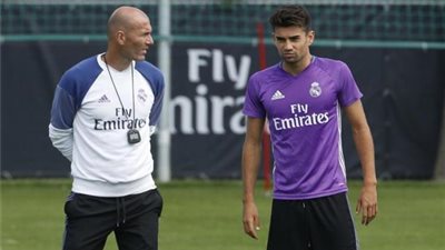 منافس الأهلي.. الوداد المغربي يتعاقد مع نجل زين الدين زيدان