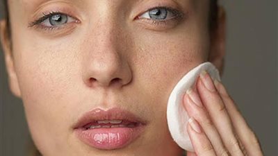 ما هو الغسول المناسب لـ«البشرة الجافة»؟.. تعرفي عليه