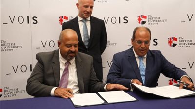 ”فودافون” للخدمات الدولية _VOIS توقع بروتوكول تعاون مع الجامعة البريطانية