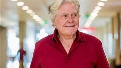 حسين فهمى يكشف كواليس أفلام مهرجان القاهرة السينمائي