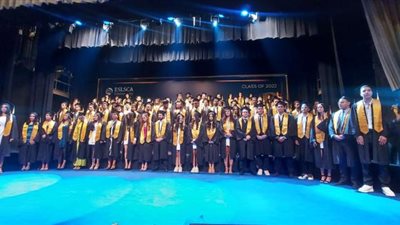 جامعة اسلسكا تحتفل بتخريج أول دفعة بكالوريوس إدارة أعمال بنظام الـ 3 سنوات