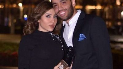 رامى جمال يداعب زوجته بطريقة كوميدية علي ”انستجرام”