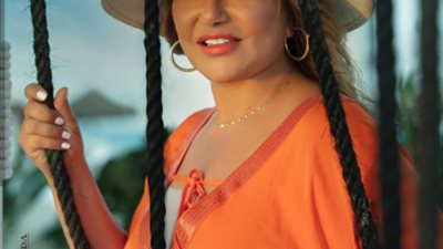 بالصور.. ليلي علوي تتألق بإطلالة عصرية شبابية مميزة