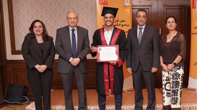 جامعة حلوان وشركة مانفودز- ماكدونالدز مصر تحتفلان بتخريج 120 طالب من برنامج التعليم التبادلي