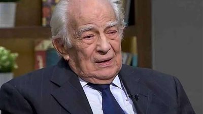 رشوان توفيق يعبر عن حزنه لتجاهل تكريمه في مهرجان القاهرة للدراما