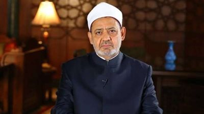 اللواء هشام آمنة يُهنئ الإمام الأكبر شيخ الأزهر بذكرى المولد النبوي الشريف