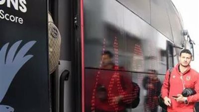 الأهلي وطنطا يصلان ستاد السلام