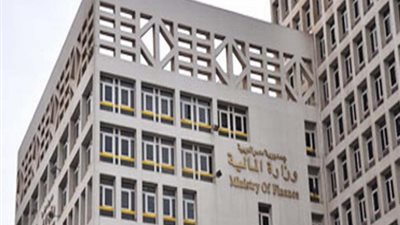 المالية تستأنف صرف رواتب شهر سبتمبر للعاملين بالدولة غدا الأحد