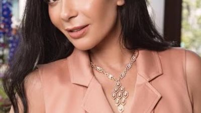 منى زكى تحتفل بالذكرى 49 لـ نصر أكتوبر بطريقة مختلفة