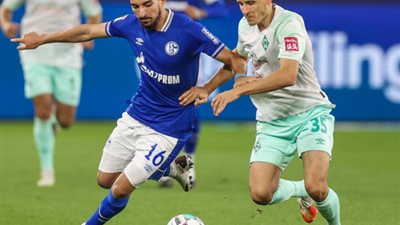 شالكه يترنح في الدوري الألماني ويخسر أمام بريمن بثلاثية