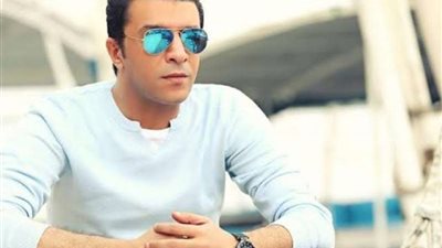 مصطفى كامل يفوز بمقعد نقيب المهن الموسيقية