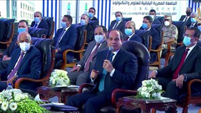 السيسي : ربنا معايا لأني مصلح في الأرض.. وعشان كده مش خايف