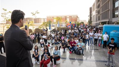 بالصور .. شاهد انتظام الدراسة بجامعات المعرفة الدولية بالعاصمة الإدراية