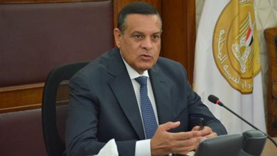 ”التنمية المحلية” تبدأ تحريك أتوبيسات الغاز الطبيعي والكهرباء إلي مدينة شرم الشيخ للمشاركة في نقل وفود قمة المناخ