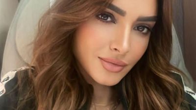 روجينا تخطف الأنظار بإطلالة مختلفة